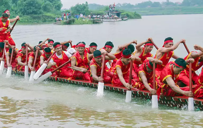 Lễ hội bơi trải Tứ Yên - Tái hiện những trận chiến lịch sử trên sông Lô
