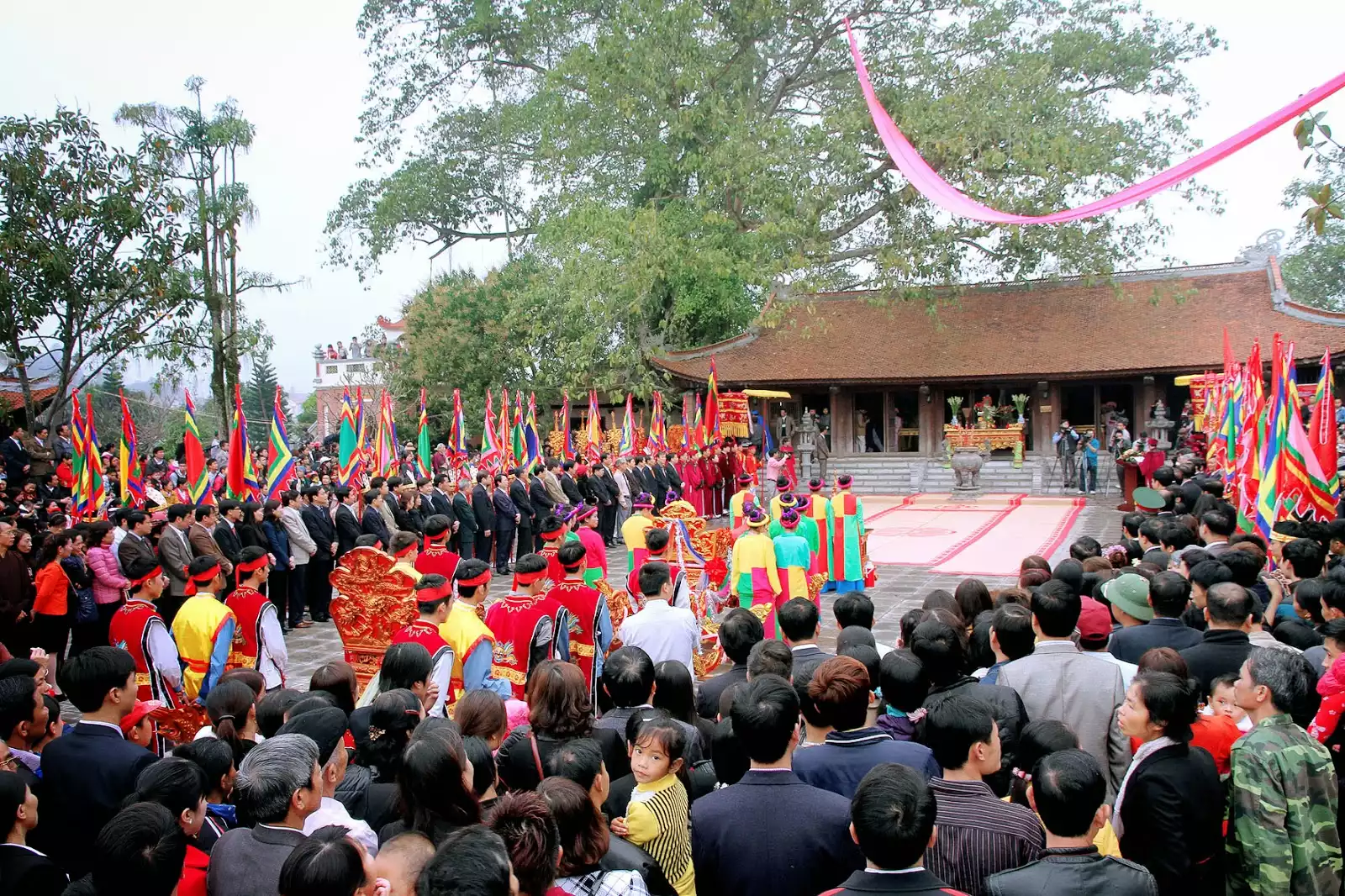 Lễ hội Đền Mẫu Âu Cơ