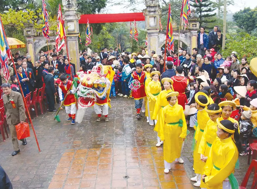 Lễ hội “Cướp bông ném chài”